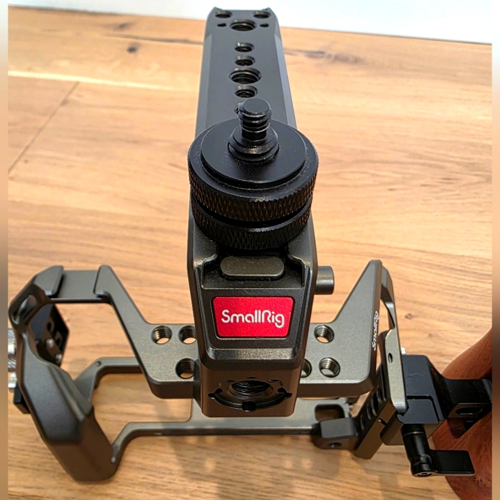 SmallRig Black and Brown Camera Cage for Fujifilm XT-4 - Picture 3 of 7